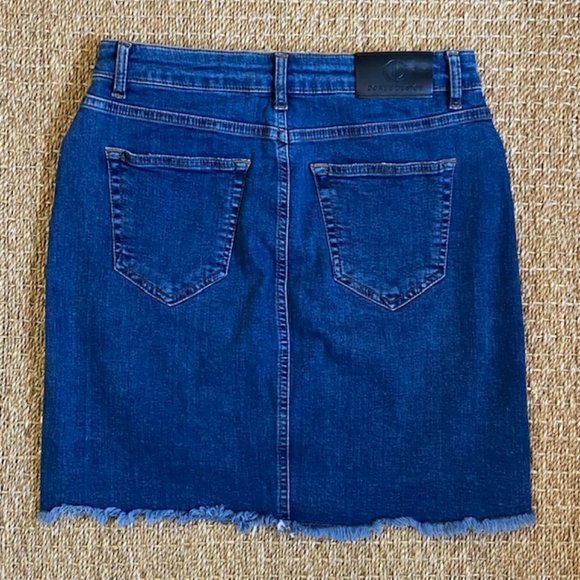 Dorée Design “Dora” Raw Hem Jean Skirt NWOT - Picture 5 of 7